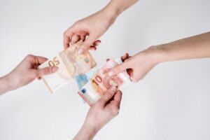Actual Cash Value vs Replacement Cost in Renters Insurance